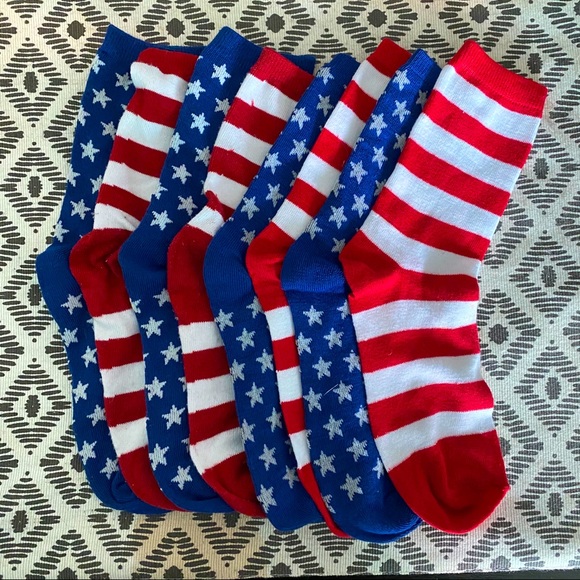 ONE PAIR American Flag/ Stars and Stripes socks - Picture 1 of 5
